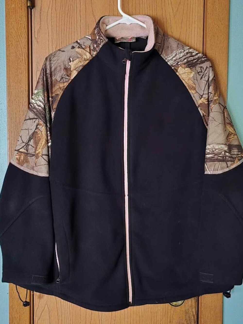 Size 1X Northcrest Black, Pink & Realtree Camouflage Fleece Zip Up Jacket